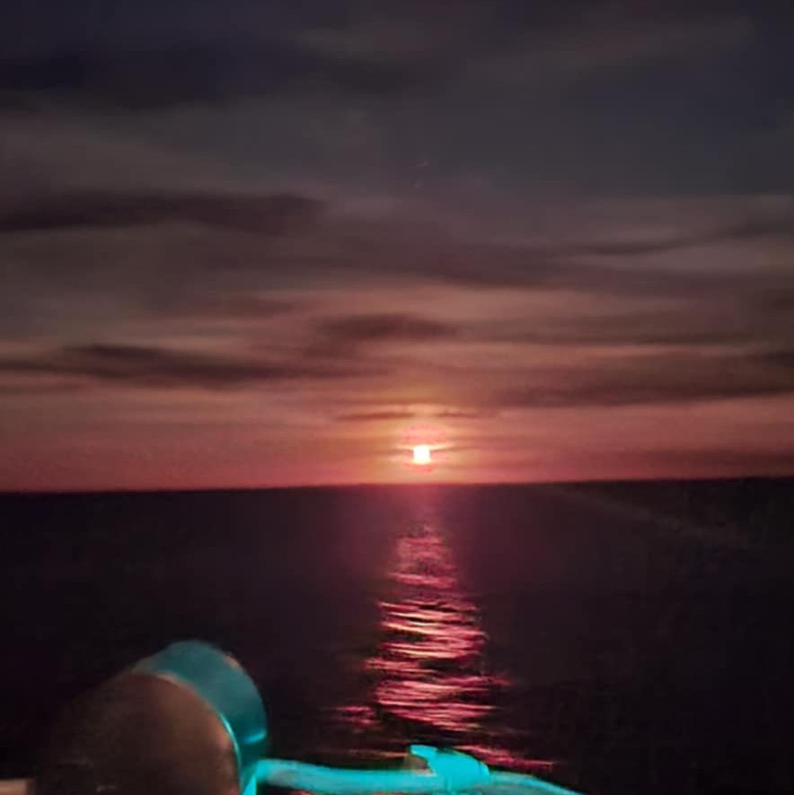 Sunset on the water on the way to Yamba.