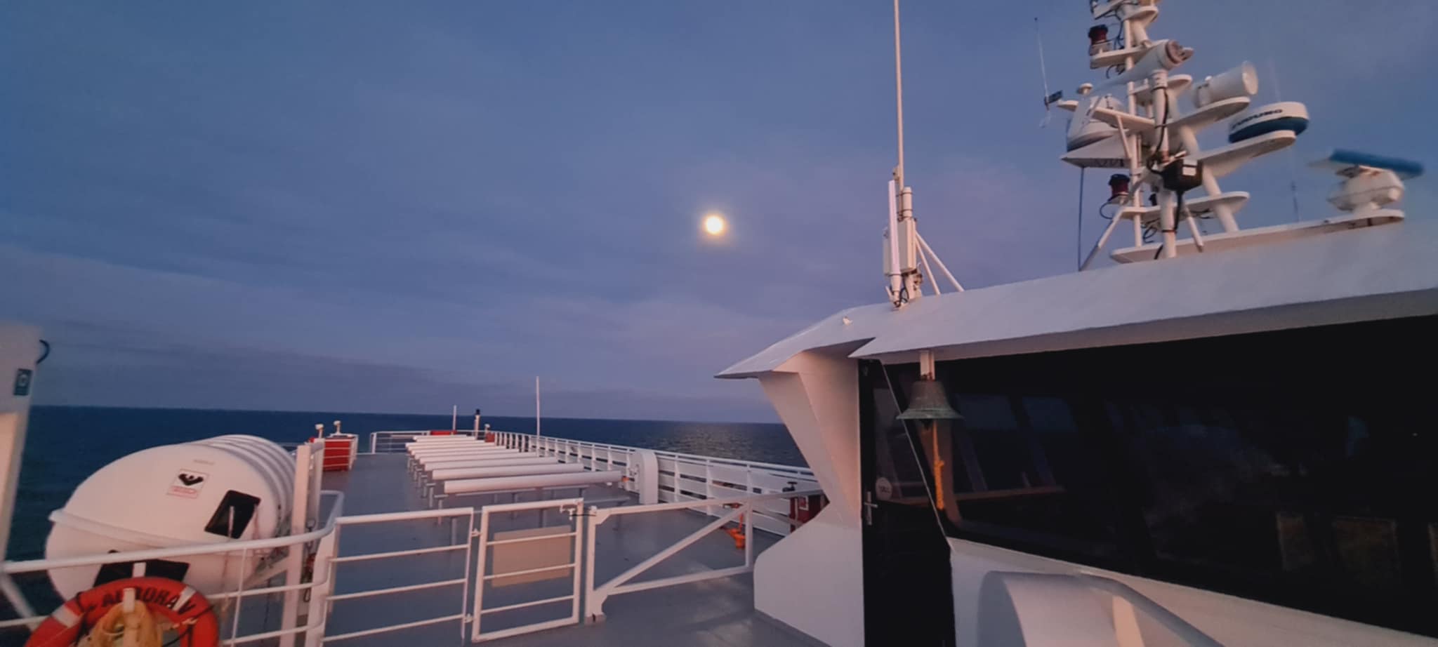 View from observation deck on Aurora V looking at the Moon.